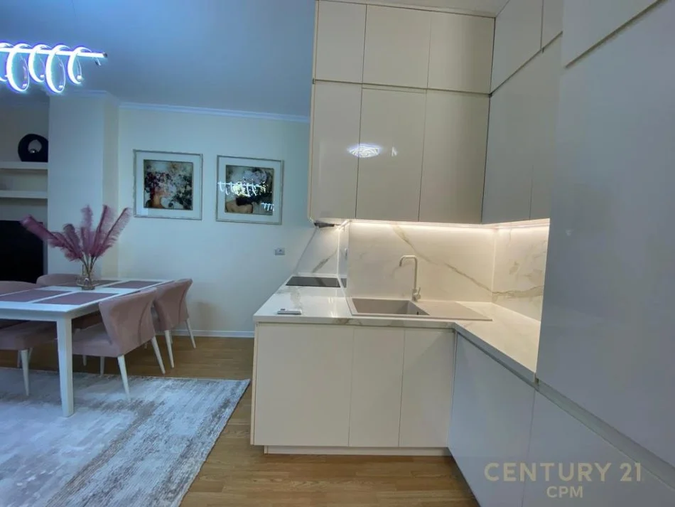 Tirane, jepet me qera apartament 2+1 Kati 5, 79 m² 1.200 € 