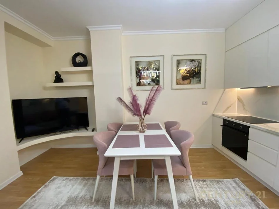 Tirane, jepet me qera apartament 2+1 Kati 5, 79 m² 1.200 € 