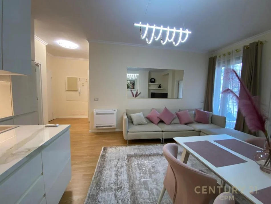 Tirane, jepet me qera apartament 2+1 Kati 5, 79 m² 1.200 € 