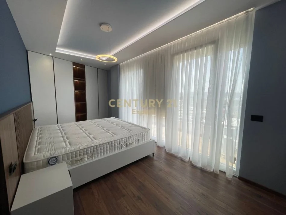 Tirane, shitet apartament 2+1 Kati 4, 107 m² 230.000 € 