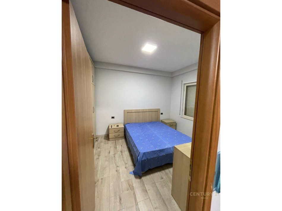 Tirane, jepet me qera apartament 1+1 Kati 3, 55 m² 500 € 
