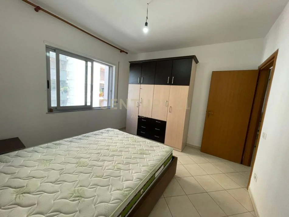 jepet me qera apartament Kati 4, 70 m² 380 € (plazh iliria)