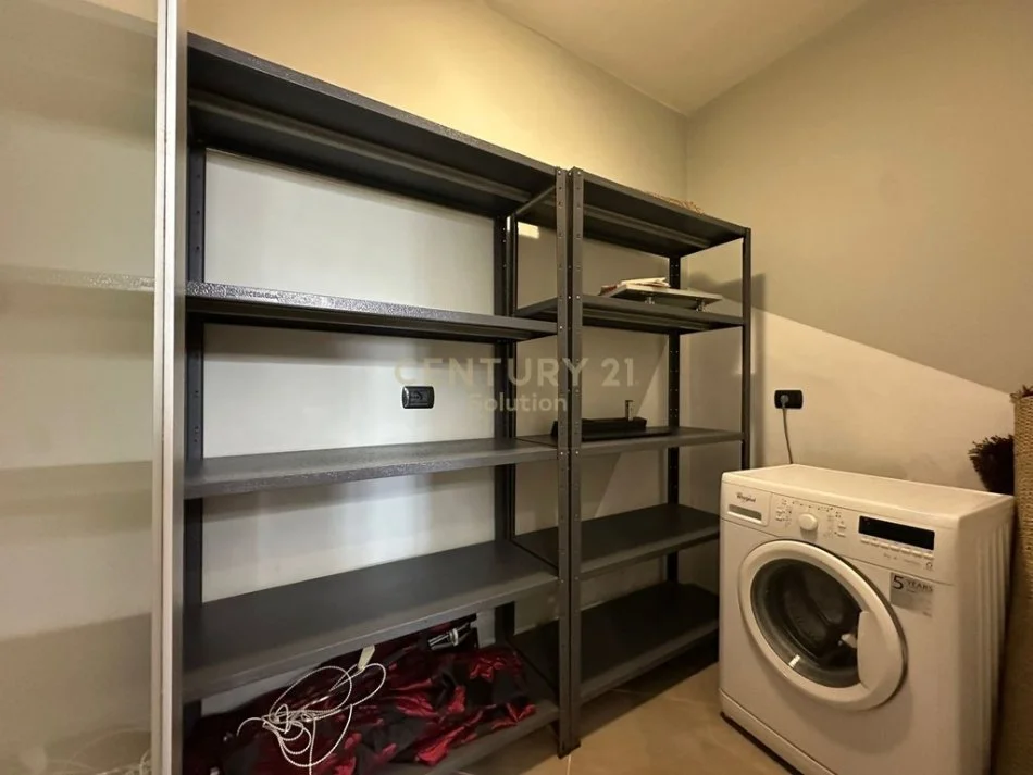 Tirane, jap me qera apartament 2+1+ POST PARKIMI  , 115 m² 1.200 € (KOPSHTI BOTANIK ZOOLOGJIK)