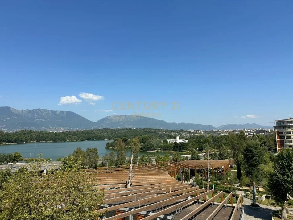 Tirane, jap me qera apartament 2+1+ POST PARKIMI  , 115 m² 1.200 € (KOPSHTI BOTANIK ZOOLOGJIK)