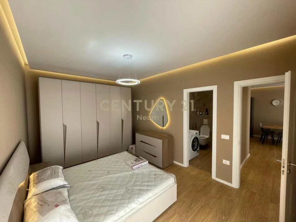 Tirane, jap me qera apartament 2+1+2 , 103 m² 750 € (KOPSHTI BOTANIK)