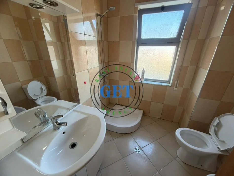 Durres, shitet apartament 2+1+Ballkon Kati 2, 90 m² 