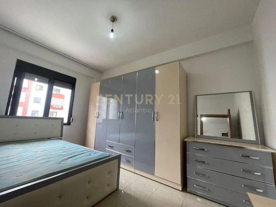 Durres, jepet me qera apartament 2+1+Ballkon Kati 4, 70 m² 380 € (plazh iliria)