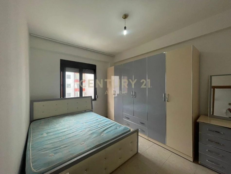 Durres, jepet me qera apartament 2+1+Ballkon Kati 4, 70 m² 380 € (plazh iliria)