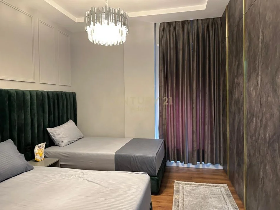 Tirane, jepet me qera apartament 2+1 Kati 2, 106 m² 1.300 € (Teg)