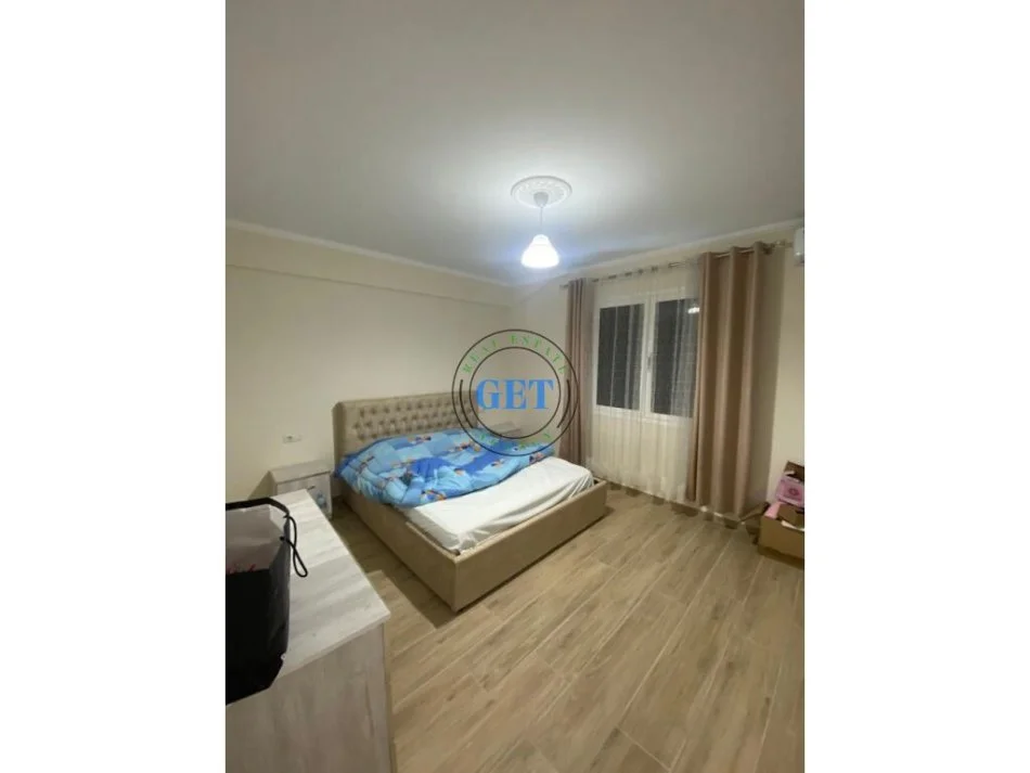 Durres, jap me qera Vile 2+1 Kati 3, 120 m² 350 € (Lagjia 17, Durres)