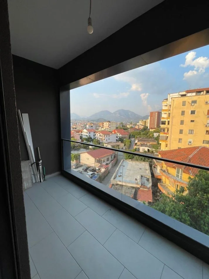 Tirane, shitet apartament 1+1 Kati 4, 70 m² 128.000 € (SHITET APARTAMENT 1+1 SPITAL AMERIKAN 2)