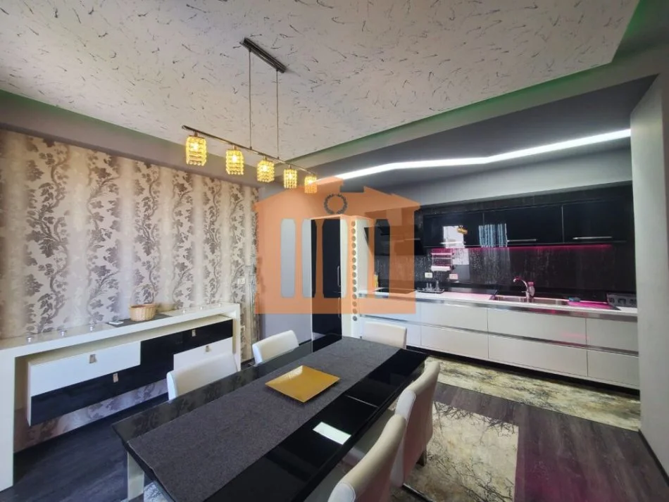 Durres, shitet apartament 1+1+Ballkon Kati 7, 80 m² 130.000 € 