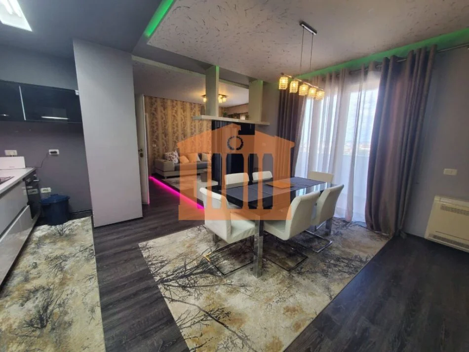 Durres, shitet apartament 1+1+Ballkon Kati 7, 80 m² 130.000 € 