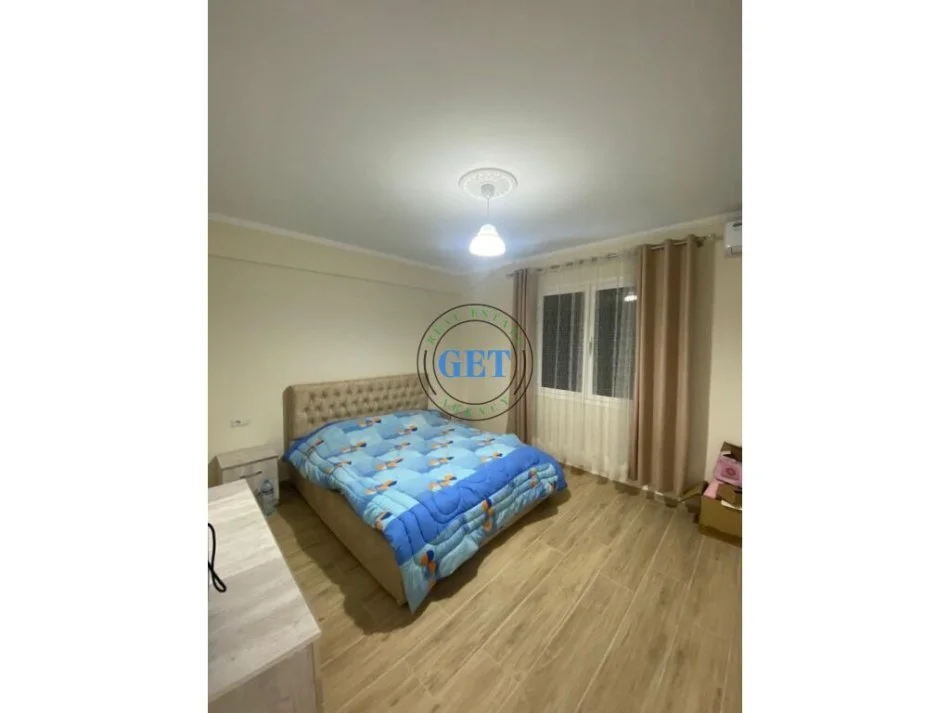 Durres, jepet me qera apartament 2+1+Ballkon Kati 3, 120 m² 350 € (lagja 17 Durres)
