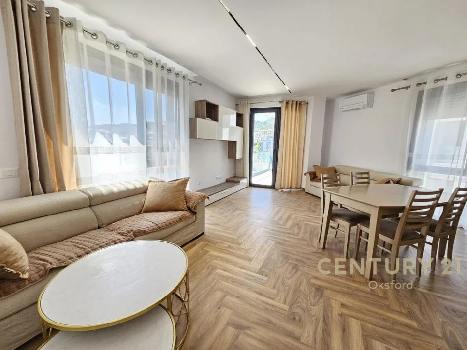 Tirane, jap me qera apartament 2+1+2 + POST PARKIMI , 130 m² 1.000 € (LIQENI I THATE)