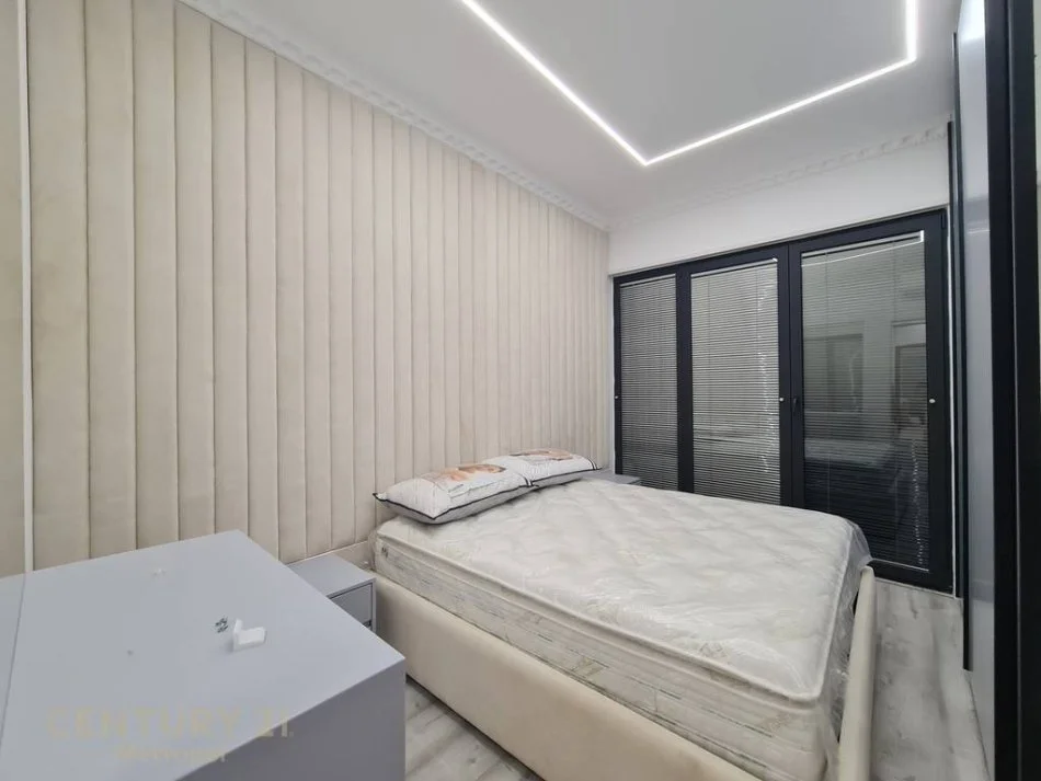 Tirane, jap me qera apartament 2+1+2+POST PARKIMI , 110 m² 1.200 € (LIQENI I THATE)