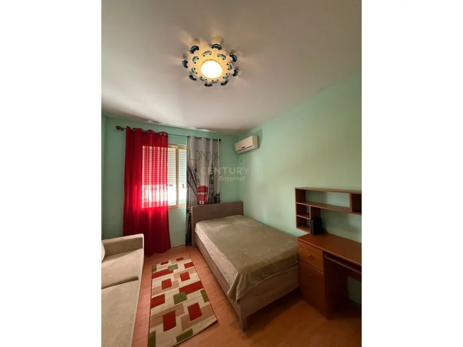 Tirane, jap me qera apartament 2+1 , 105 m² 650 € (Kopshti Zoologjik)