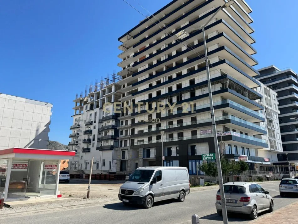 Shengjin, shitet apartament 1+1+Ballkon Kati 6, 68 m² 102.000 € (shengjin)