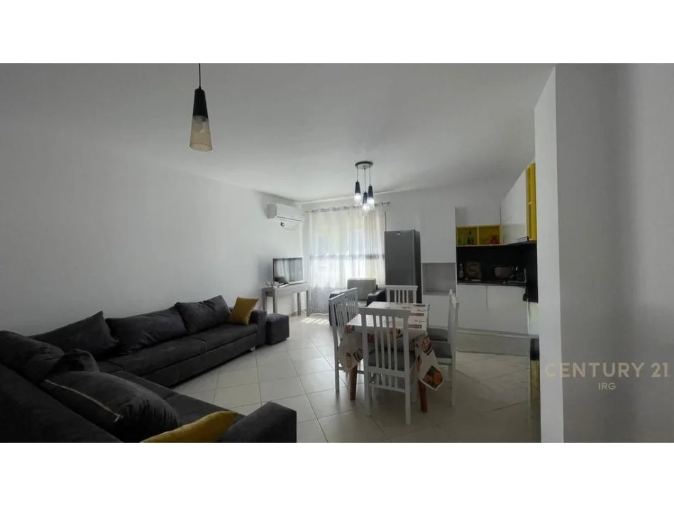 Tirane, shitet apartament 2+1+Ballkon Kati 3, 104 m² 