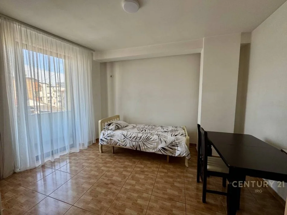 Tirane, jepet me qera apartament Kati 2, 123 m² 650 € 