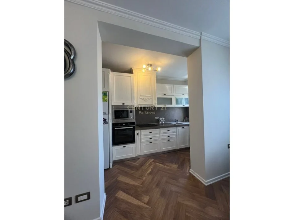Tirane, shitet apartament 1+1 Kati 4, 59 m² 110.000 € 