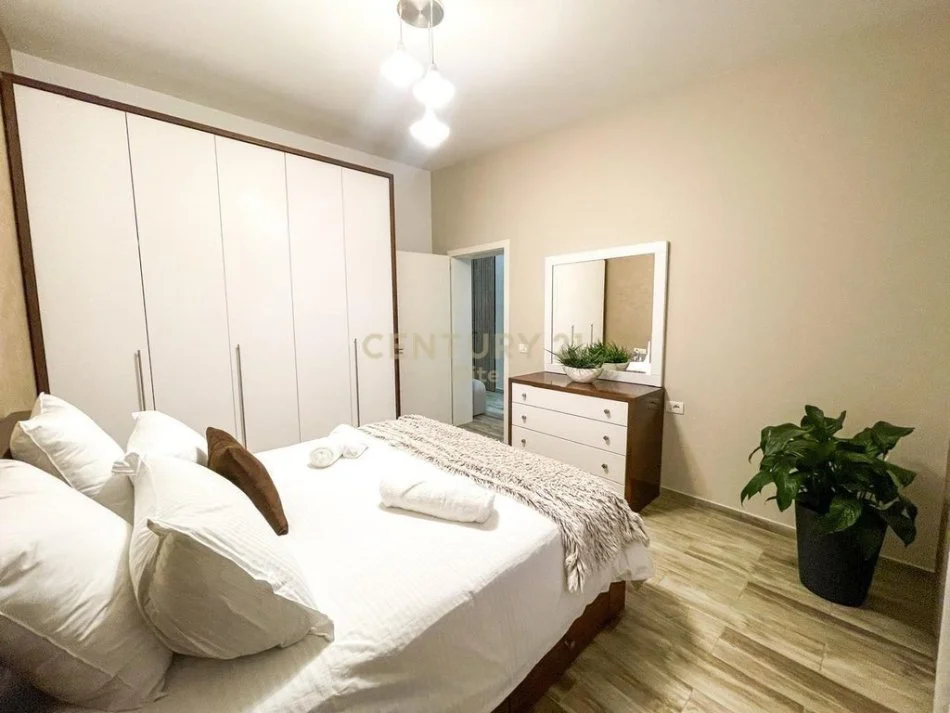 Shqiperi, jepet me qera apartament 2+1 Kati 4, 72 m² 650 € (Lulushtja 1 Maj)