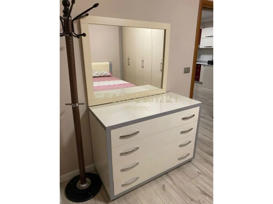 Durres, jepet me qera apartament 1+1 Kati 2, 70 m² 400 € (PLAZH RROTA KUQE)