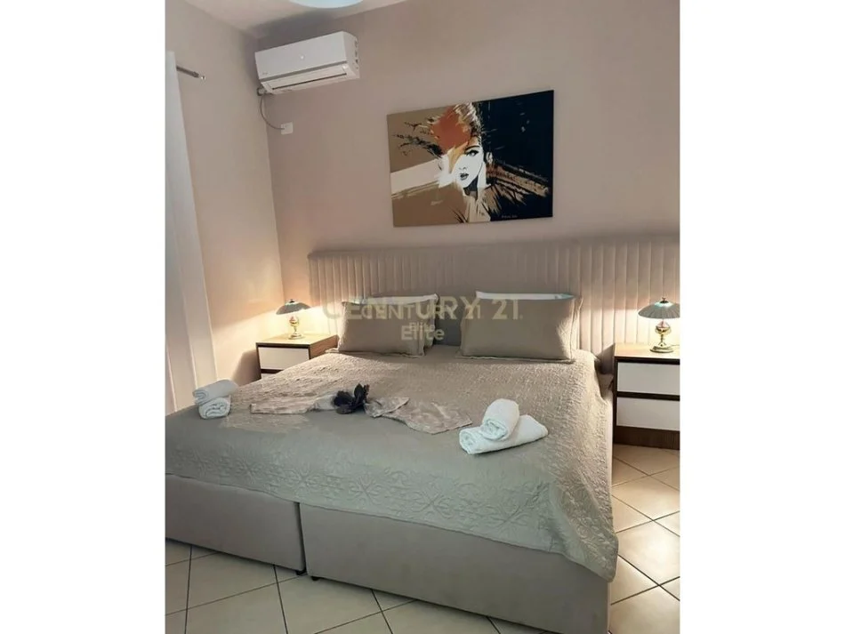 Tirane, jepet me qera apartament 1+1+Ballkon Kati 1, 60 m² 550 € (Liceu Artistik)