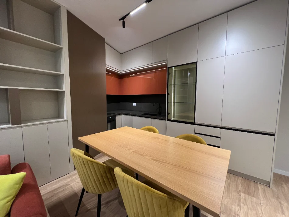 Tirane, jepet me qera apartament 1+1 Kati 3, 75 m² 750 € (Kopshti Zoologjik)