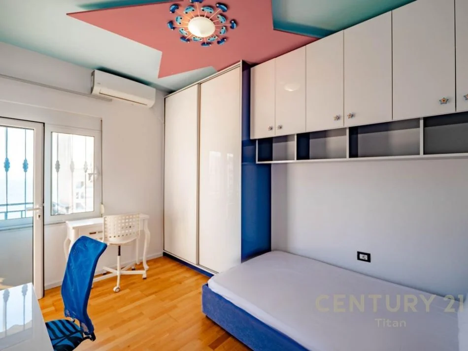 Sarande, shitet apartament 3+1 Kati 4, 123 m² 370.000 € (Qender Sarande)