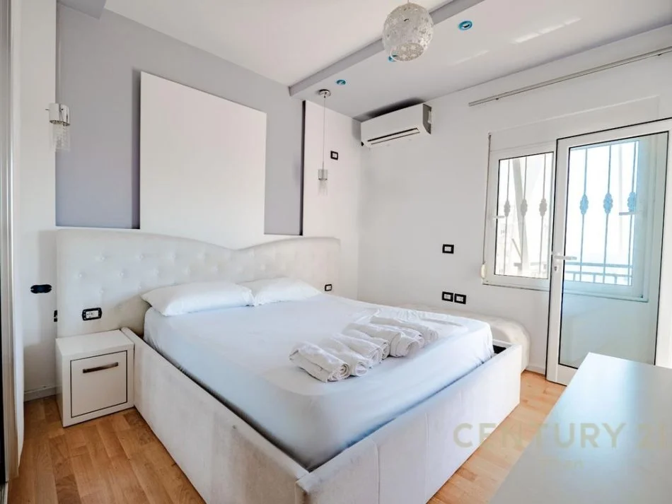 Sarande, shitet apartament 3+1 Kati 4, 123 m² 370.000 € (Qender Sarande)