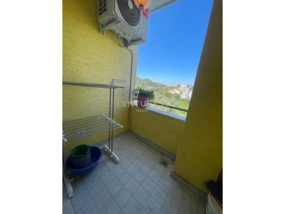 Tirane, jepet me qera apartament 2+1+Aneks+Ballkon Kati 2, 95 m² 550 € (Neom119437)