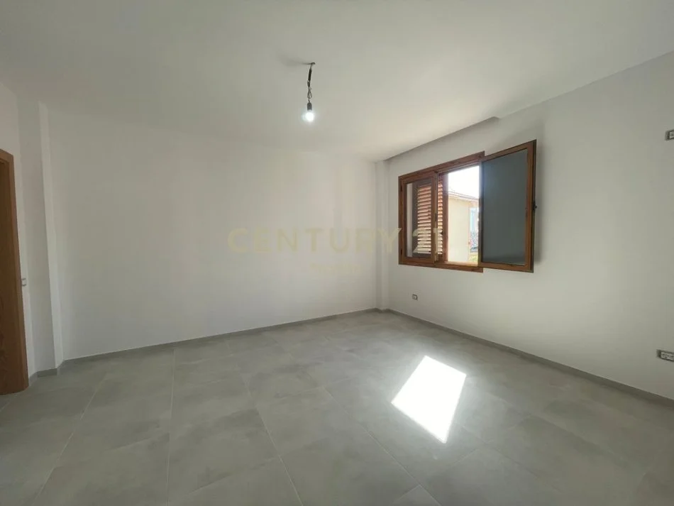 Tirane, jepet me qera apartament 2+1+Aneks+Ballkon Kati 2, 134 m² 600 € (Neom119439)