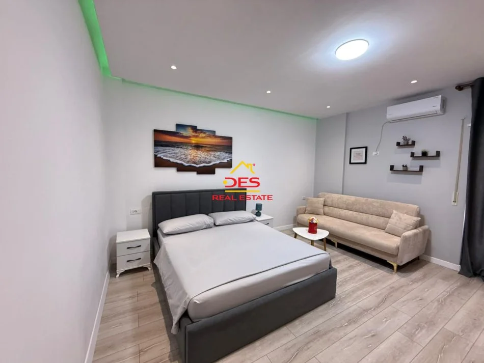 Vlore, jepet me qera vetem 1 dhome Kati 4, 50 m² 300 € (Rruga Aleksandër Moisu)