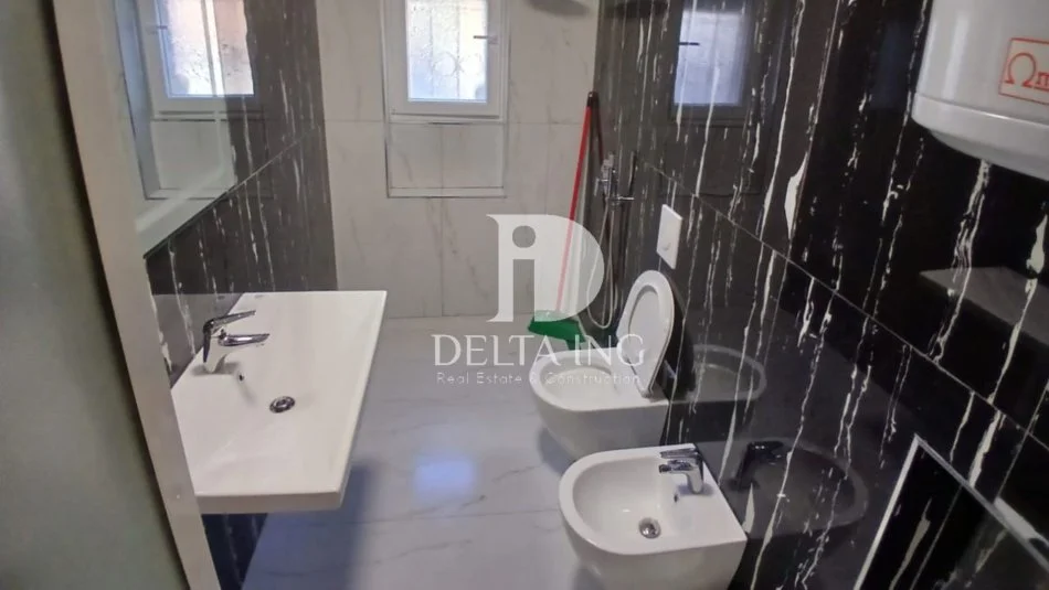 Tirane, shitet apartament 2+1 Kati 1, 70 m² 128.000 € (Tiranë)