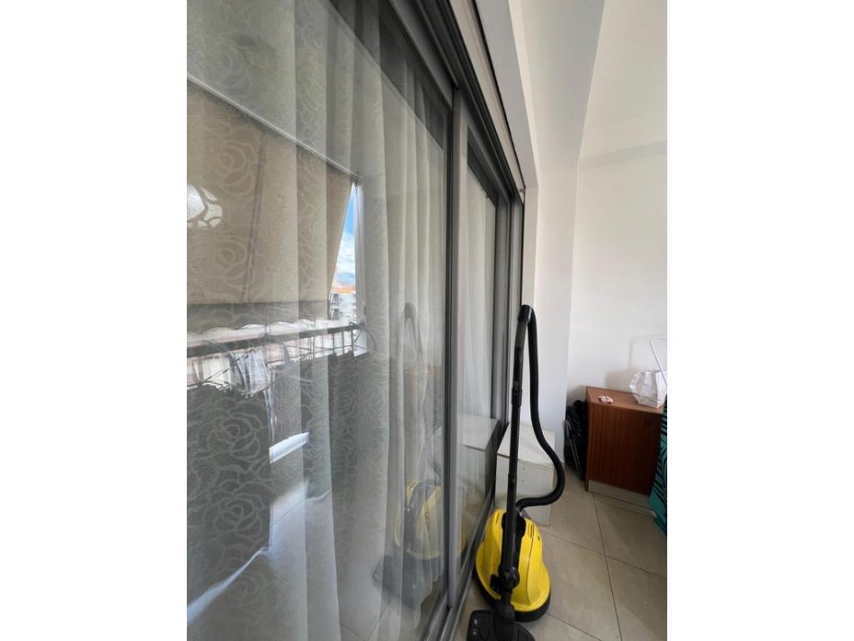 Tirane, jepet me qera apartament 1+1+Ballkon Kati 5, 67 m² 500 € 