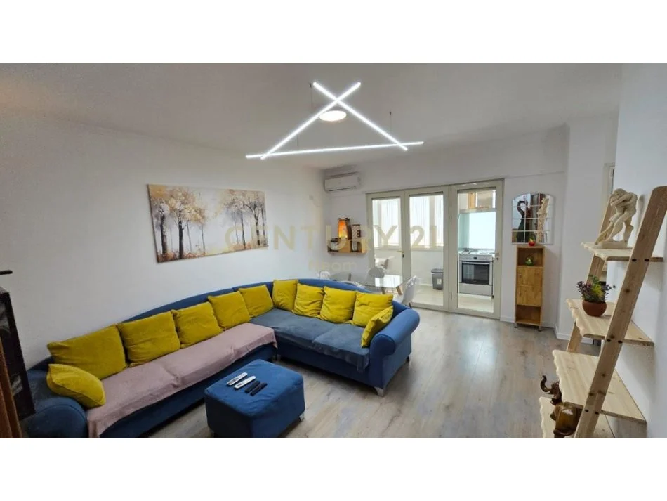 Tirane, jepet me qera apartament 2+1+Aneks+Ballkon Kati 10, 114 m² 1.500 € (Neom116505)