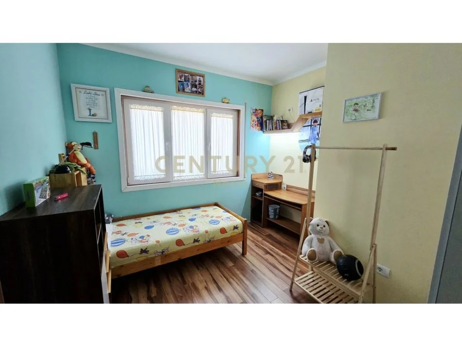 Tirane, jepet me qera apartament 2+1+Aneks+Ballkon Kati 10, 114 m² 1.500 € (Neom116505)