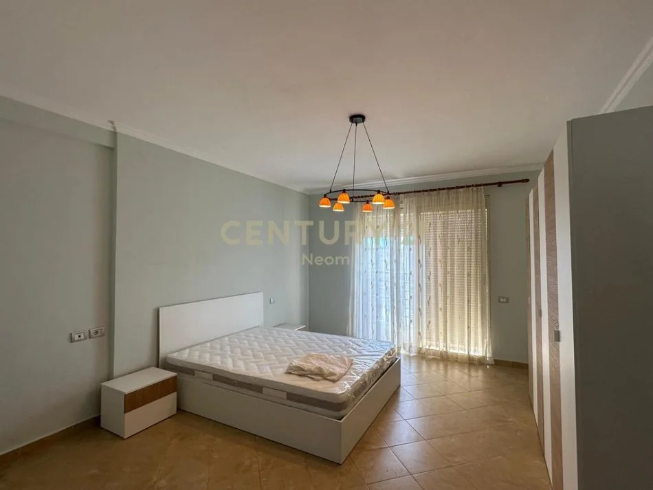 Tirane, jap me qera apartament 2+1 Kati 2, 127 m² 600 € (Don Bosko)