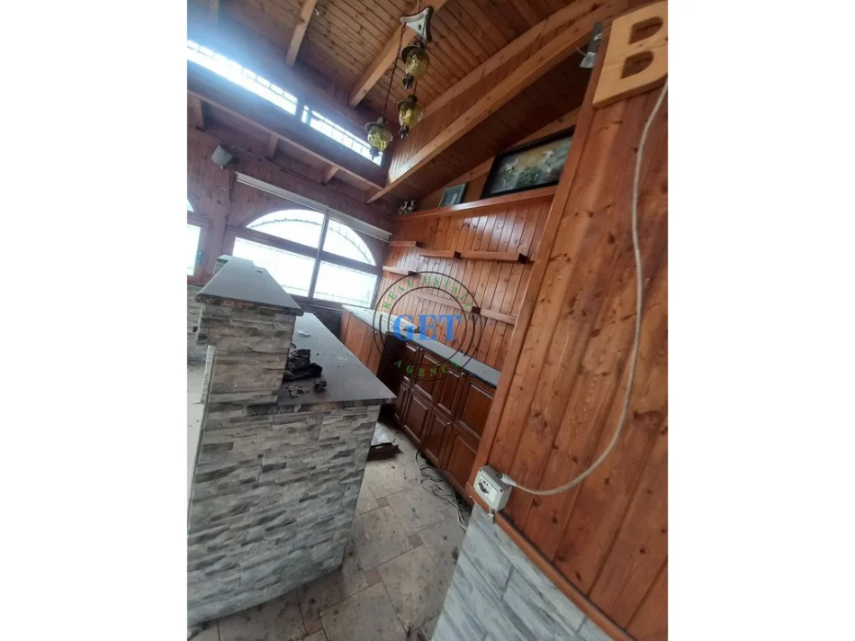 Durres, jepet me qera Kati 2, 70 m² 600 € (Stadiumi)