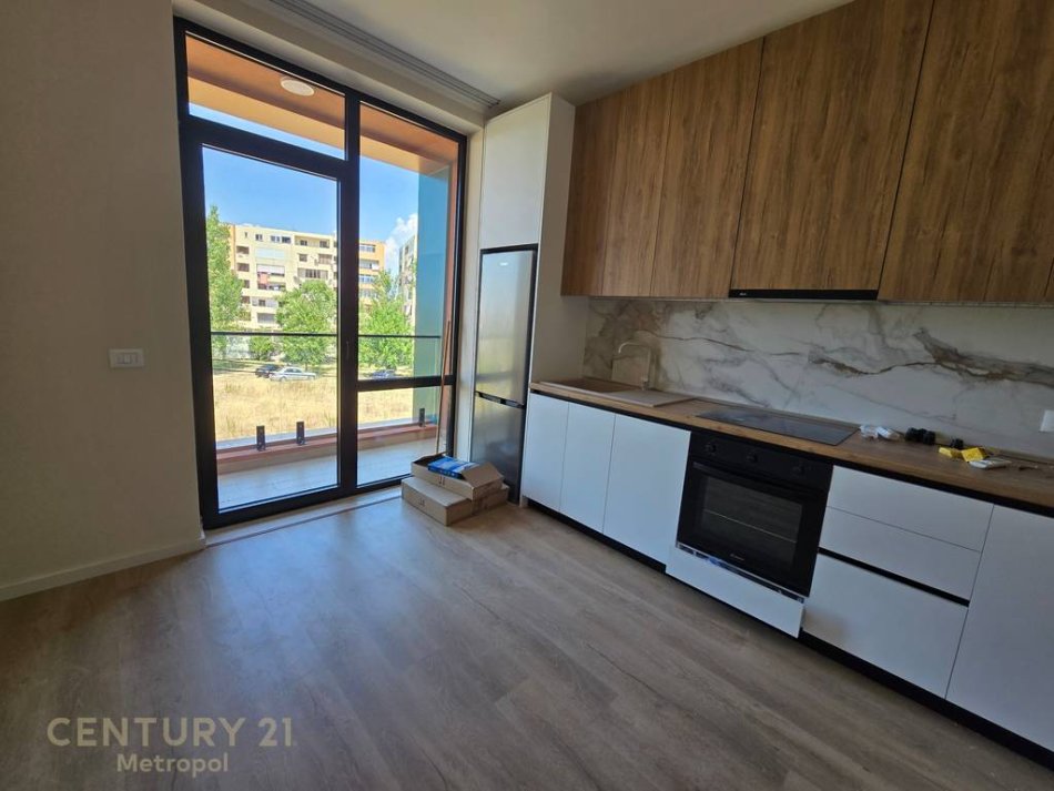 Tirane, jepet me qera apartament 1+1 Kati 2, 53 m² 480 € (Bulevadi i Ri)