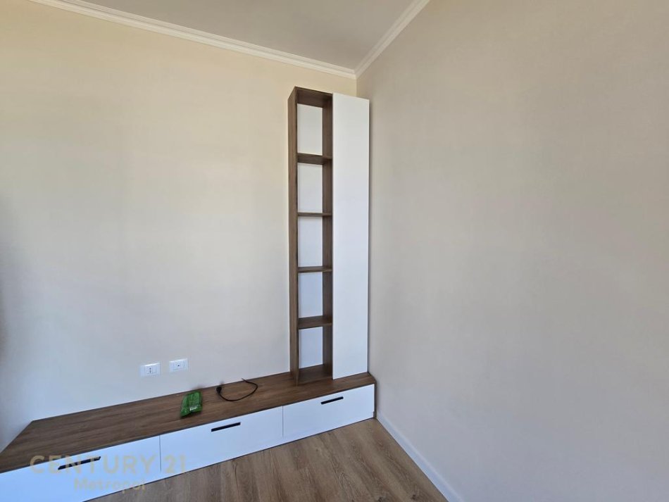 Tirane, jepet me qera apartament 1+1 Kati 2, 53 m² 480 € (Bulevadi i Ri)