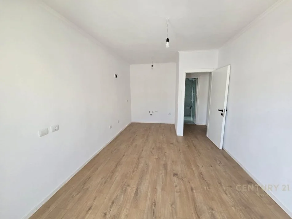Tirane, shitet apartament 2+1 Kati 5, 55 m² 128.000 € 