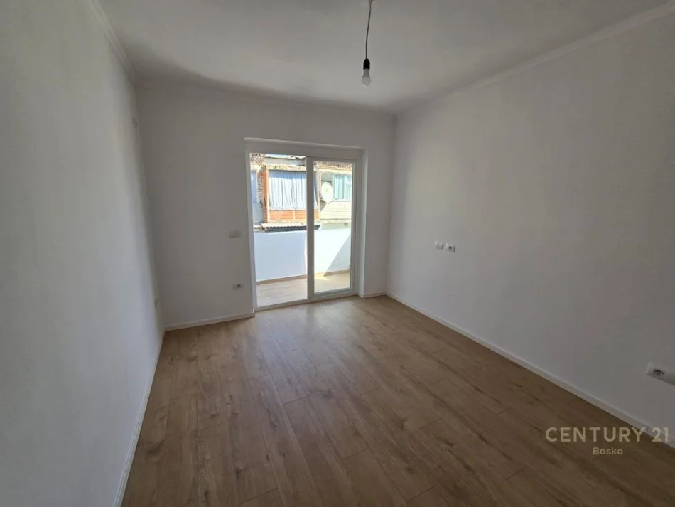 Tirane, shitet apartament 2+1 Kati 5, 55 m² 128.000 € 