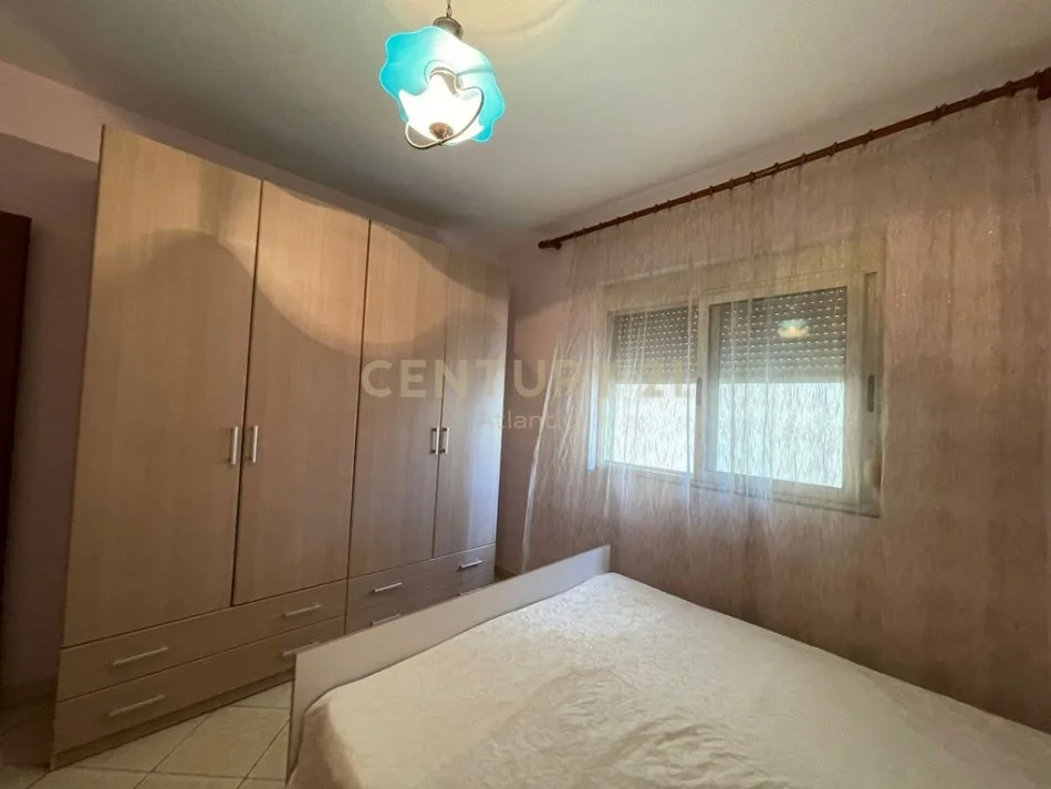 Durres, jepet me qera apartament 1+1 Kati 4, 57 m² 350 € (SHKEMBI I KAVAJES)
