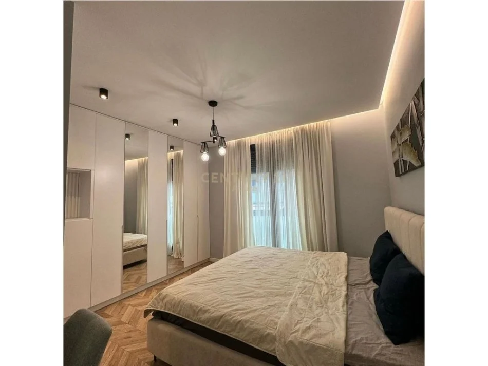 Tirane, jepet me qera apartament 2+1 Kati 3, 97 m² 1.500 € (TEG Tirana Albania)