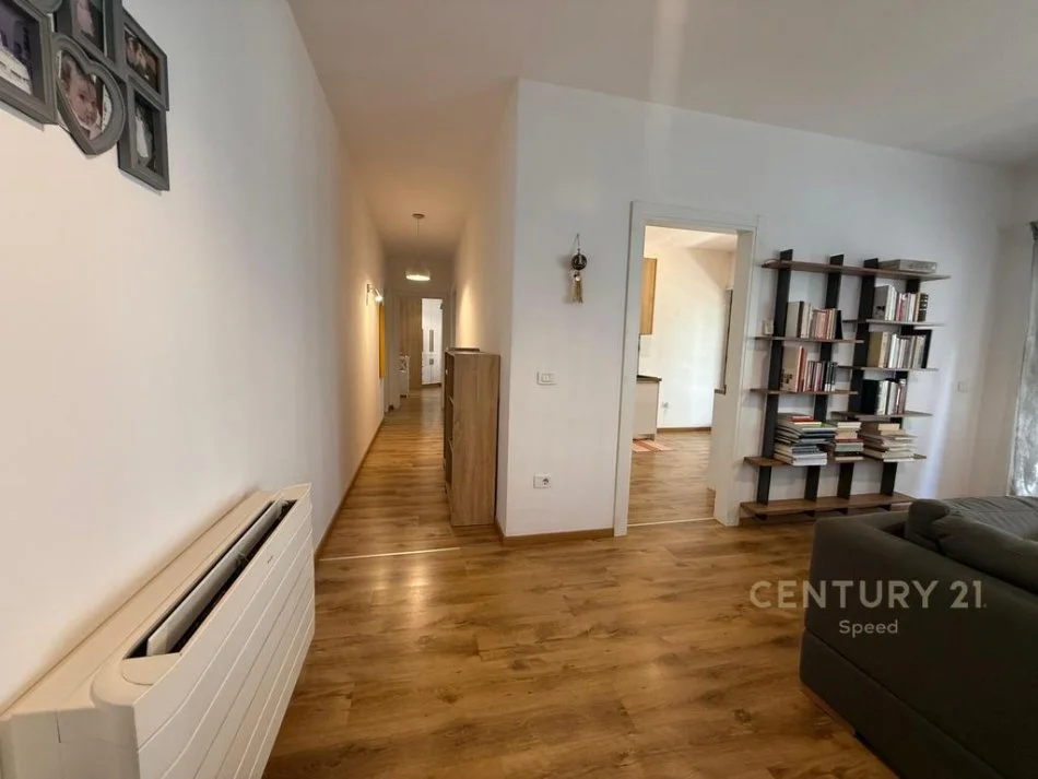 Tirane, jepet me qera apartament 2+1 Kati 5, 133 m² 1.300 € (Kompleksi Deliorgji)