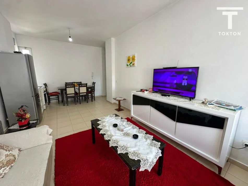 Tirane, shitet apartament 2+1 Kati 7, 93 m² 120.000 € (kthesa e kamzes)