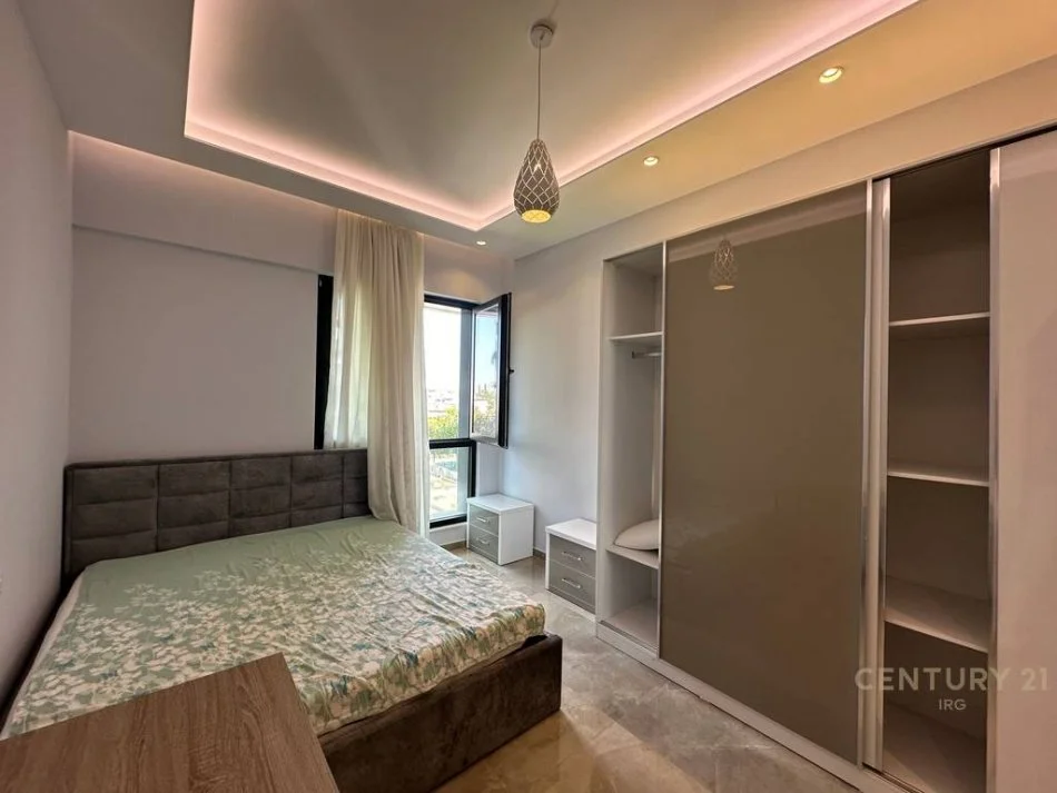 Tirane, jepet me qera apartament 1+1 Kati 4, 72 m² 700 € (Rruga Kavajes)
