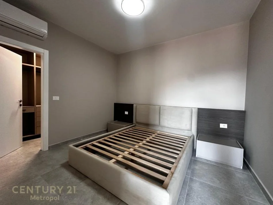 Tirane, shitet apartament 1+1 Kati 10, 76 m² 136.500 € 